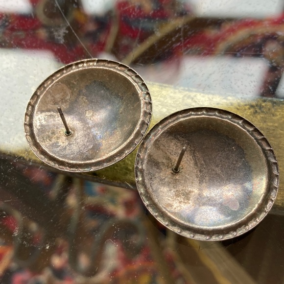 5/$25 Swirled sky blue enameled metal disc pierced earrings. 1980s vintage - Picture 4 of 4